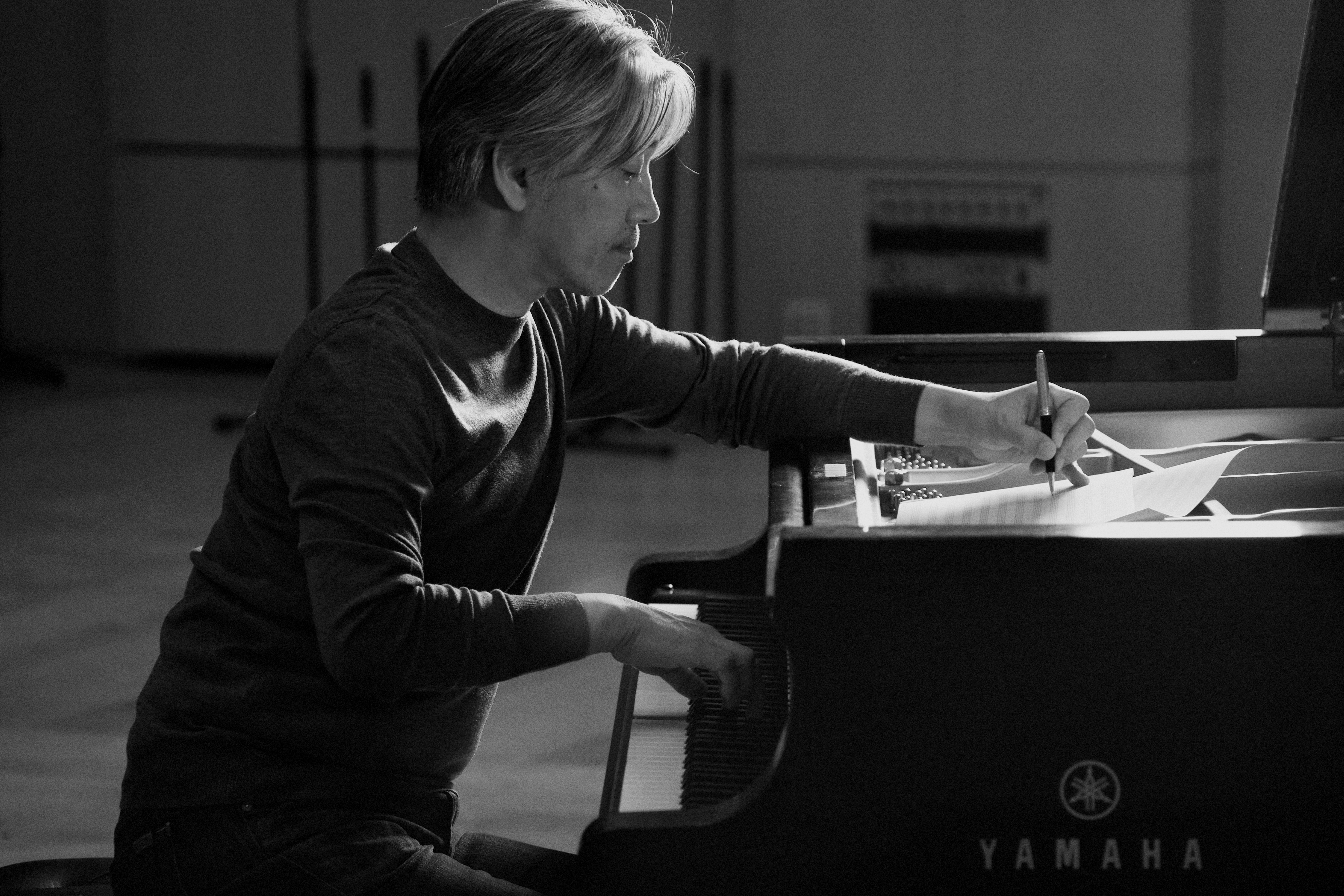 Visionnez un documentaire sur Ryuichi Sakamoto de 1984