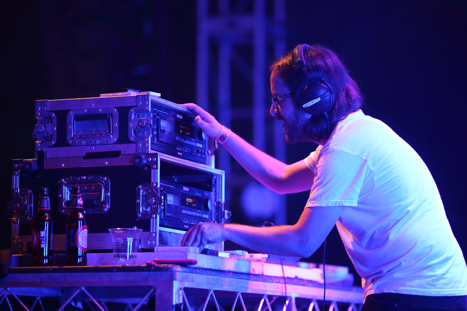 Awesome Tapes From Africa Une histoire de bande passante