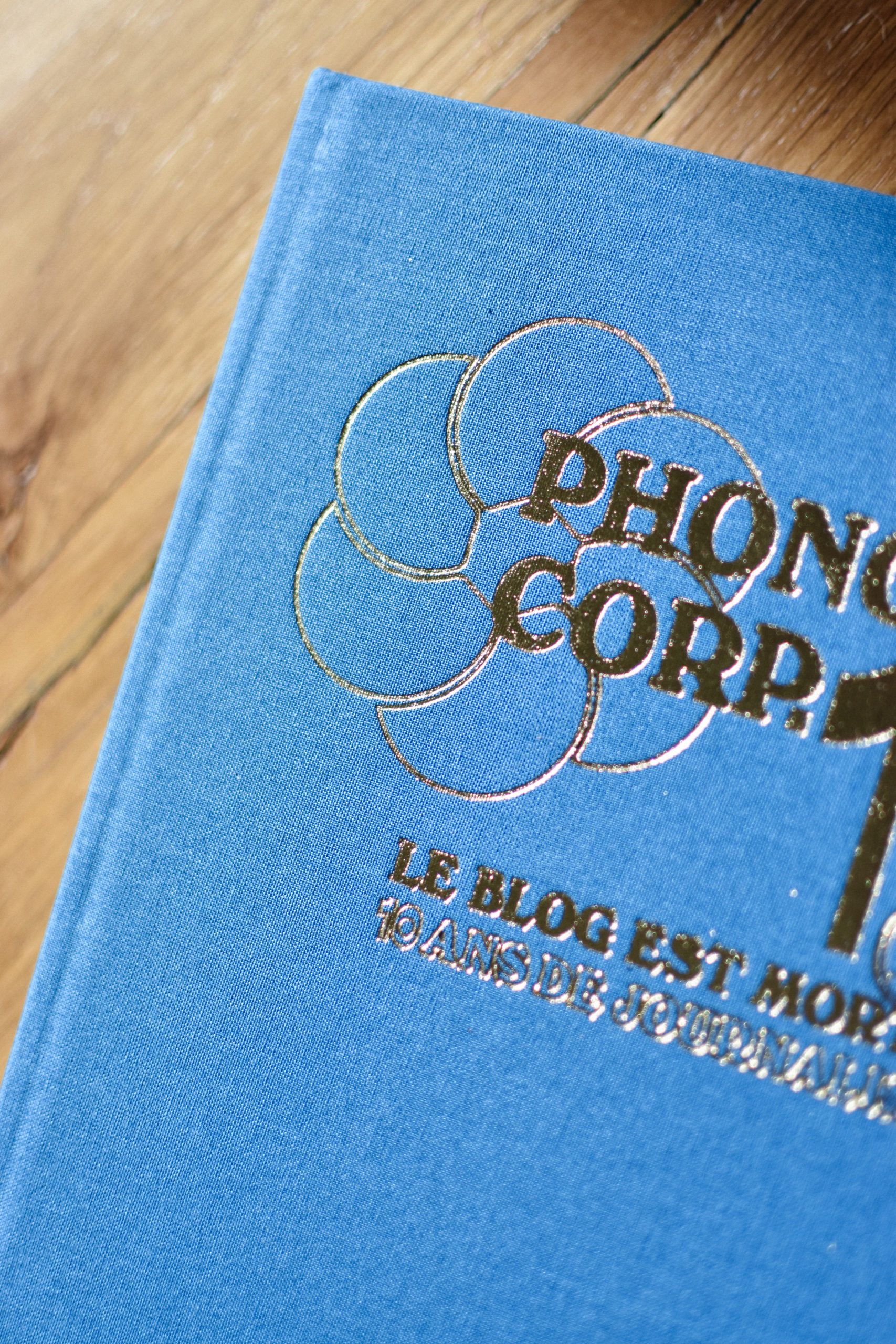 Pochette avant livre Phonographe Corp
